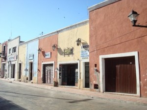 Valladolid and its clear streets and pastel buildings